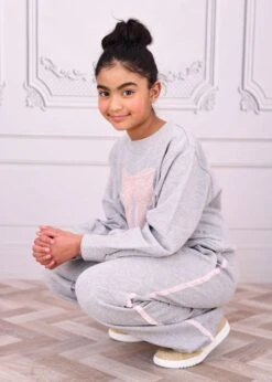 Flair Sweat Pant Grey -Angels-Face Shop Flair Jogger Grey Lifestyle 2 692db9ee 2709 4582 bebf 8038ad0731e6