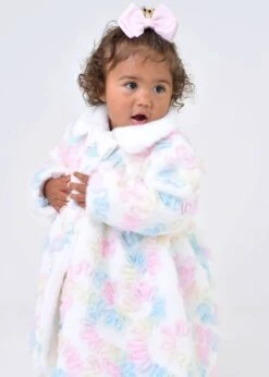 Harmony Baby Fur Pastel Coat Snowdrop 7 Harmony Baby Fur Pastel Coat Snowdrop -Angels-Face Shop Harmony Coat Snowdrop Lifestyle 62647eda 8b85 4631 a285 7306e6ca3336