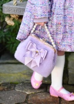 Hope Fur Bag Lilac 6 Hope Fur Bag Lilac -Angels-Face Shop Hope Bag Lilac Campaign 8b4388b3 3d7a 469e 9fc3 046ad9db572c
