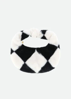 Knot Fur Diamond Bag Black/White -Angels-Face Shop Knot Bag Black Back