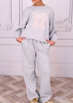 Paula Sweat With Heart Tulle Bow Grey -Angels-Face Shop Paula Sweartshirt Grey Lifestyle 1 1b22d72e 7cd8 466c af2a 00422e8e77a4