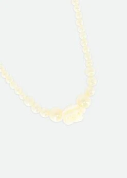 Rose Necklace Vanilla -Angels-Face Shop Roses Necklace Vanilla Detail